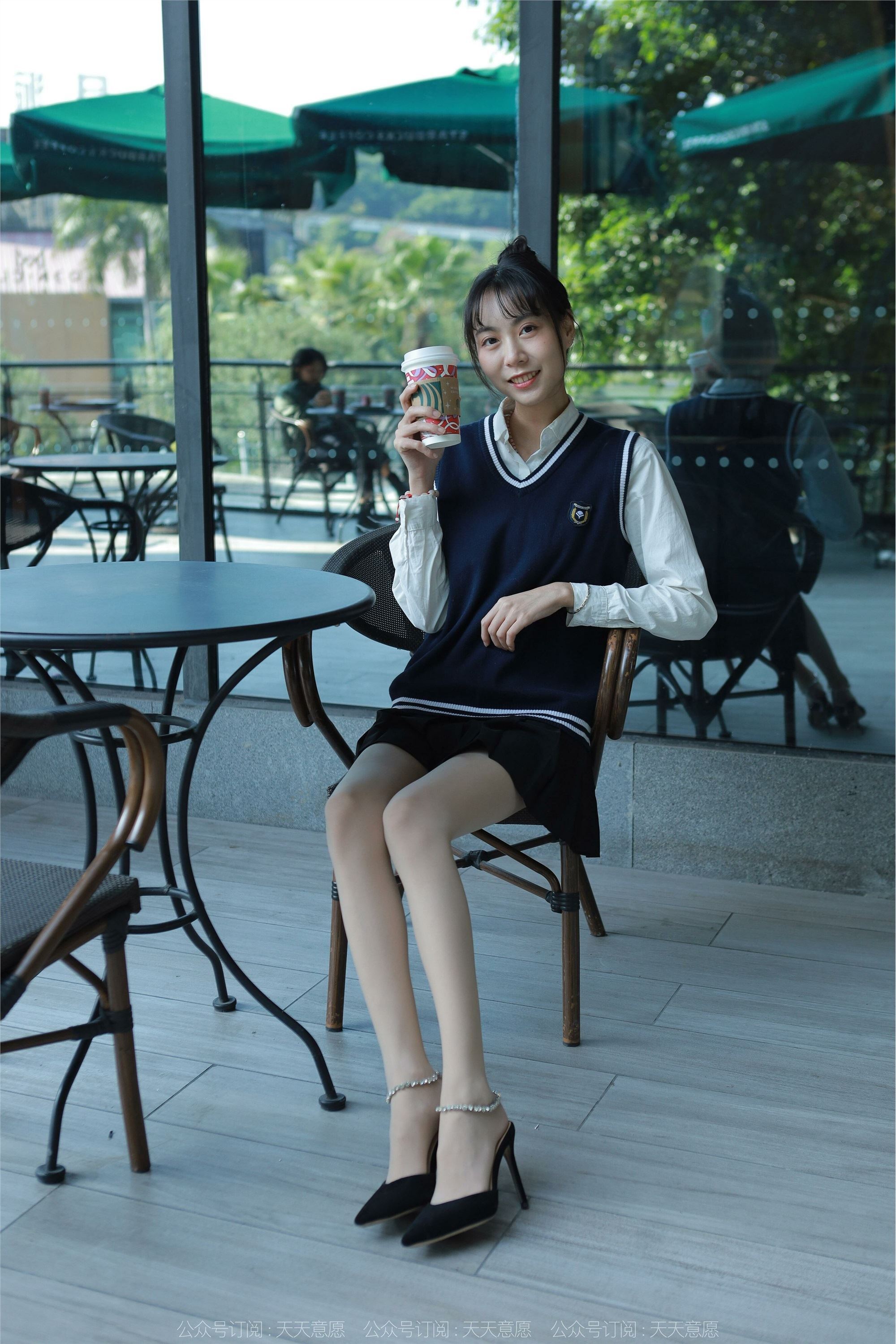 IESS异思趣向  2022.01.10 丝享家985：团团《纯玉学苑装》